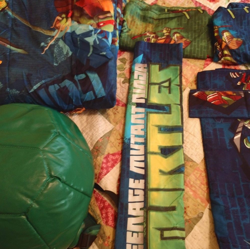 Teenage Mutant Ninja Turtles Bedroom Set &more